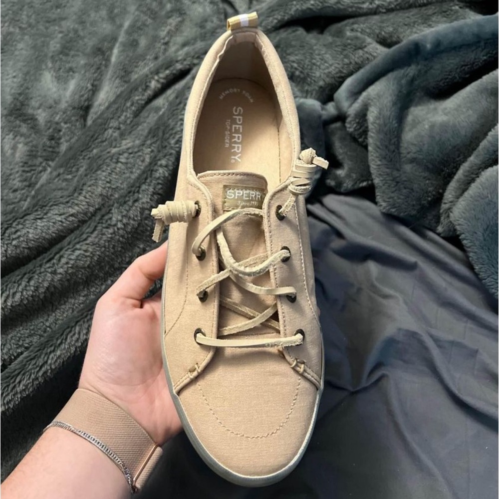 Women sperry platform shoe